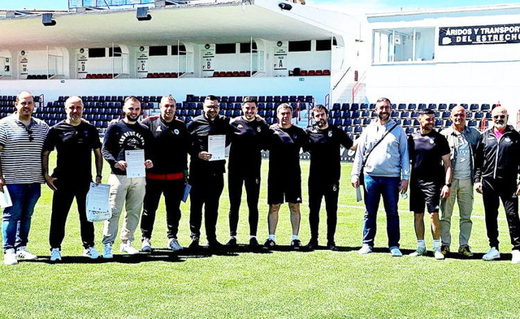 entrenadores-ceuties-comparten-entrenos-ad-ceuta