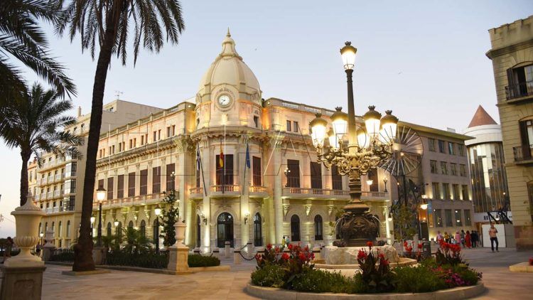 luz-verde-instalacion-placas-solares-ayuntamiento