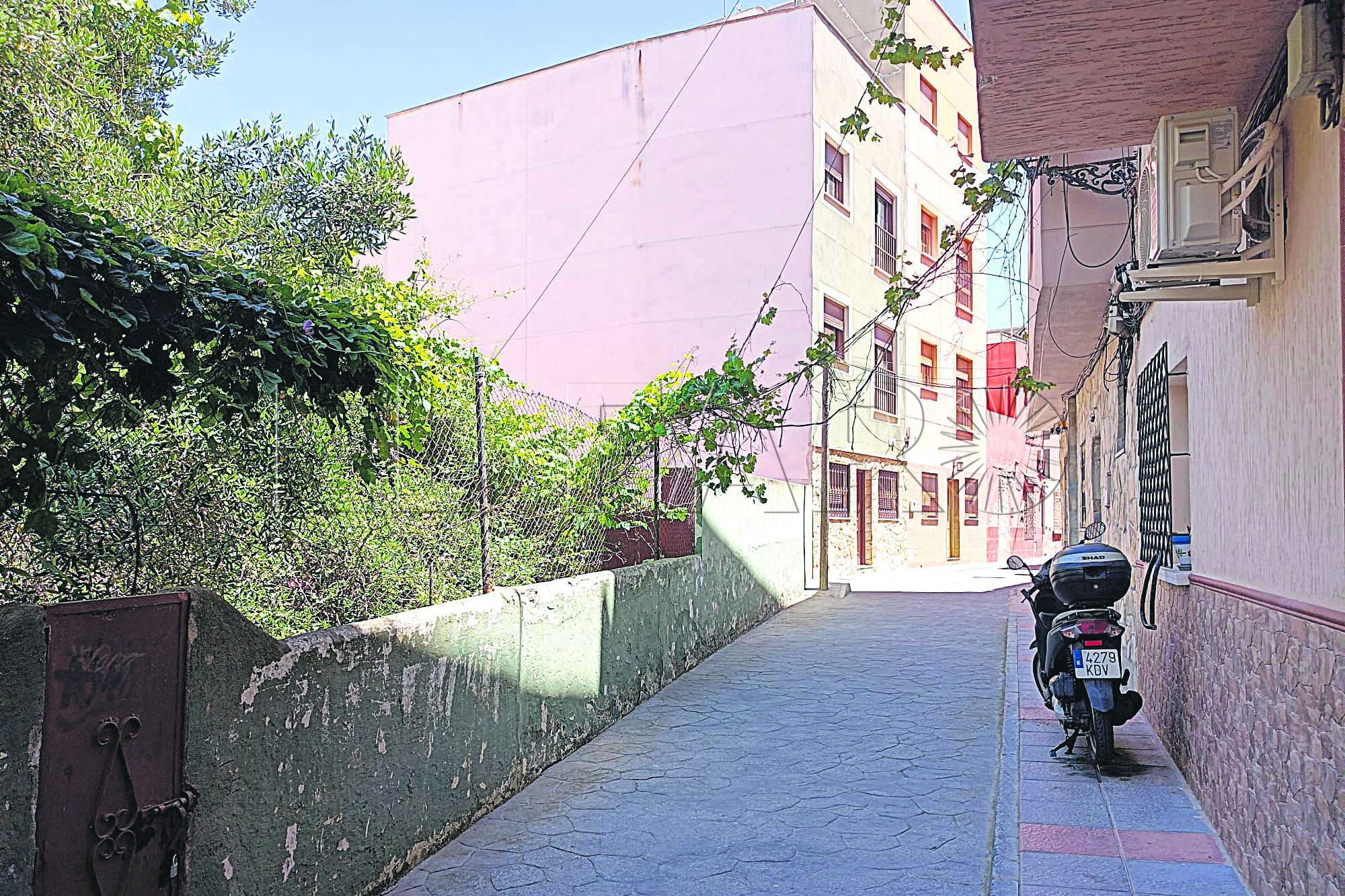 presidenta-vecinos-morro-denuncia-suciedad-barriada-4