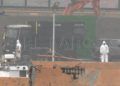 vertido-fuel-barco-muelle-alfau-10