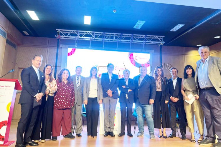 acto-camara-comercio-empleo-mayores-45-años-010