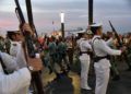 arriado-bandera-legion-escuela-naval-militar-aniversario-proclamacion-rey-felipe-13