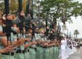 arriado-bandera-legion-escuela-naval-militar-aniversario-proclamacion-rey-felipe-47