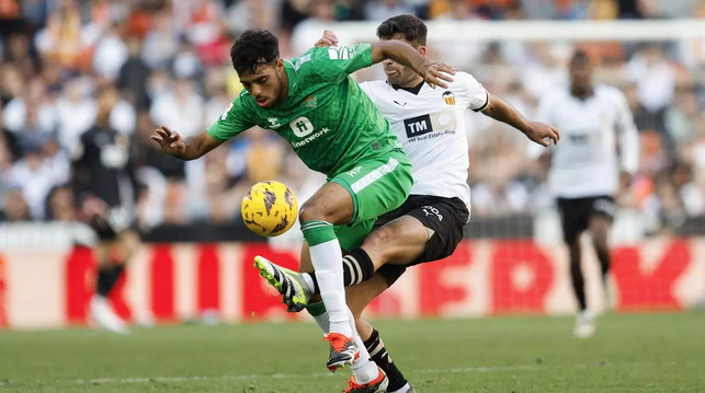 chadi-riad-betis-seleccion-marruecos-2