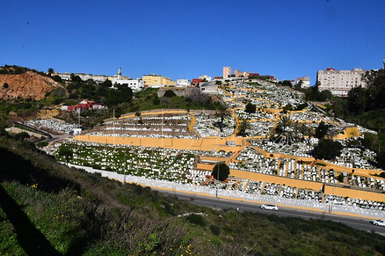 formalizado-contrato-ampliar-cementerio-sidi-embarek