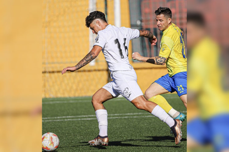 jesus-hoyos-exjugador-ceuta-nuevo-jugador-cd-izarra