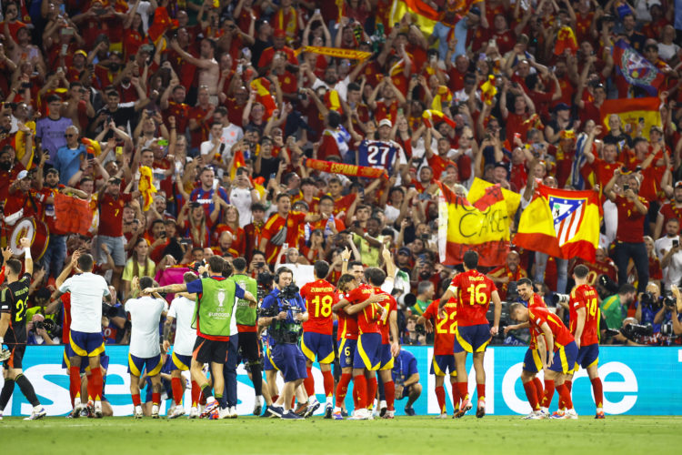 seleccion-espanola-futbol-gana-partido-francia