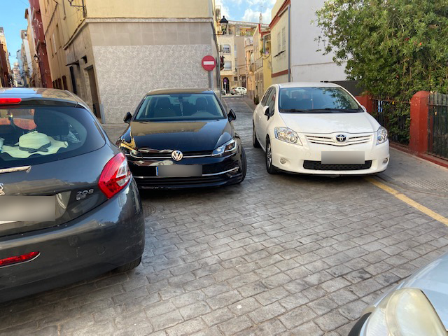 vecinos-calle-lope-vega-exigen-bolardos-5