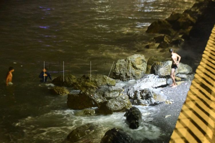 noche-presion-frontera-sur-decenas-jovenes-mar-008