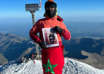 youssef-tazi-conquista-cima-monte-elbrus