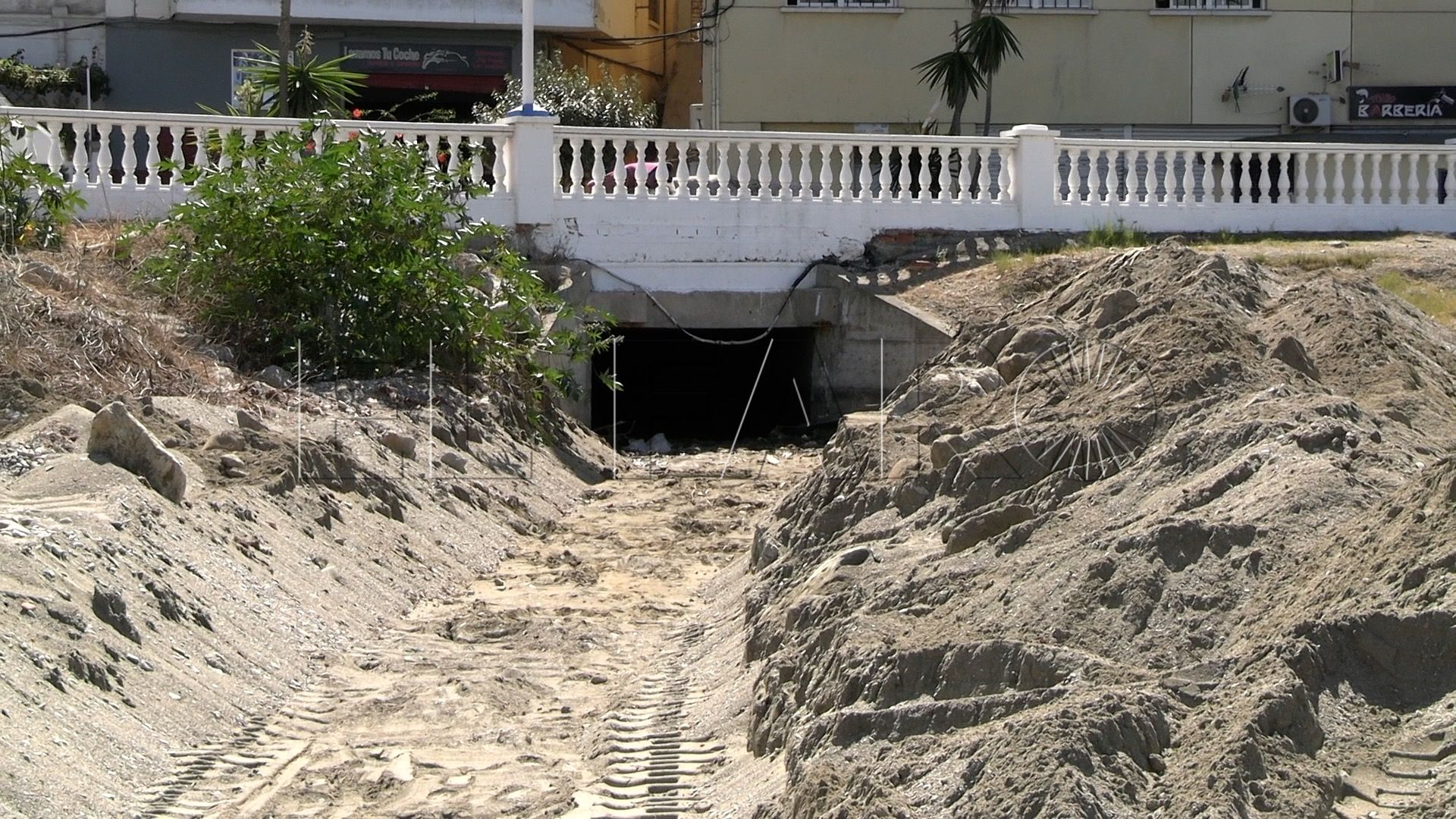 aguas-fecales-playa-benitez-1