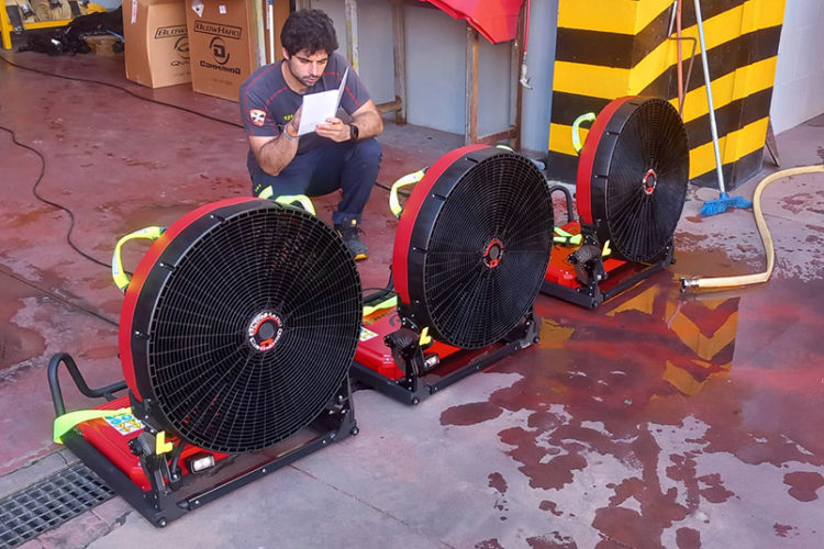 bomberos-recibe-nuevos-equipos-extraccion-humo