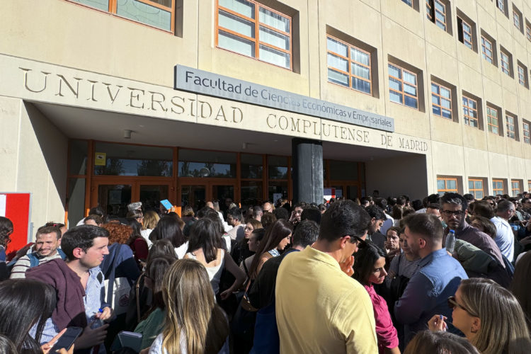 oposiciones-informador-rtve-suspendidas-polemica
