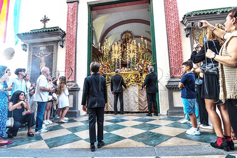 virgen-remedios-celebra-mes-calle-procesion-2