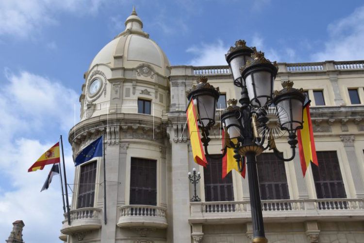 oposicion ayuntamiento fachada