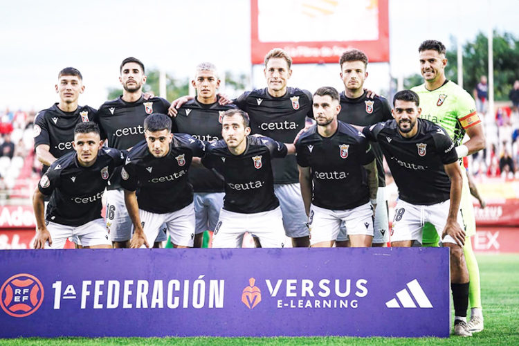 ceuta-sigue-cerca-liderato-futbol