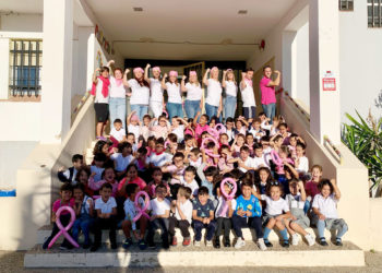 colegio-santa-amelia-dia-mundial-cancer-mama-3
