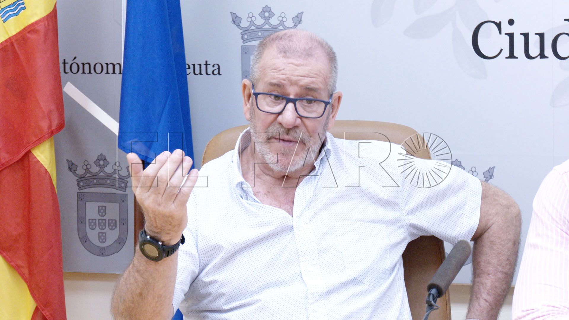 diaz-flor-gente-cree-dueno-parcela-piraguismo-delfines