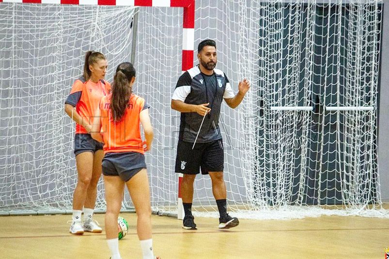 victor-cachon-seguir-como-hasta-ahora-futbol-sala-ceuta-femenino