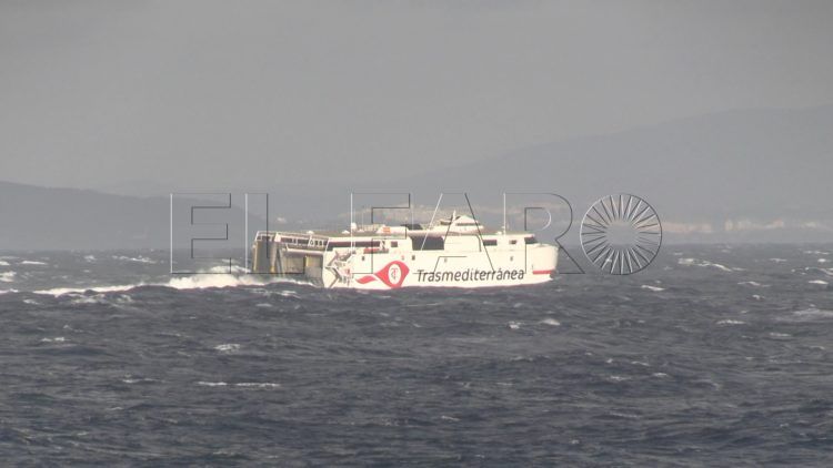 barcos-temporal-levante-estrecho-11
