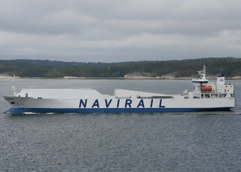 buque-aurora-naviera-lineas-maritimas-peregar