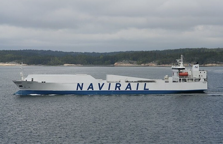 buque-aurora-naviera-lineas-maritimas-peregar