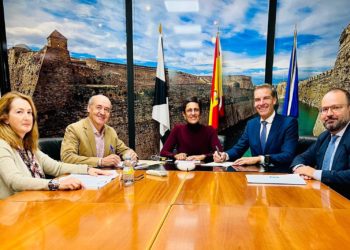 firman-poliza-credito-gobierno-ceuta-cajamar