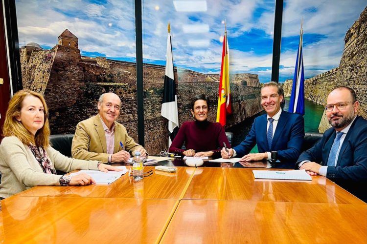firman-poliza-credito-gobierno-ceuta-cajamar