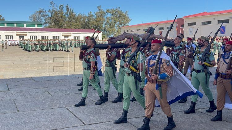 novio-muerte-legion-patrona-arma-infanteria-3