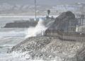 rescates-guardia-civil-limite-mar-inmigrantes-espigon-tarajal-5