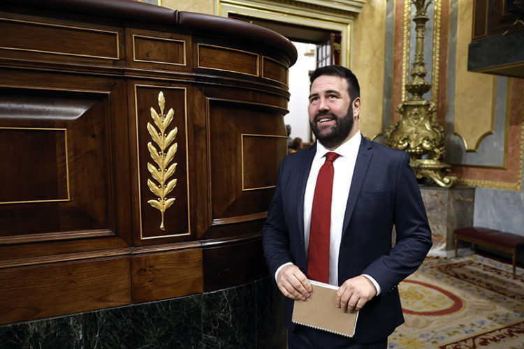 teorias-extranas-espacio-aereo-sahara-congreso-bildu-albares
