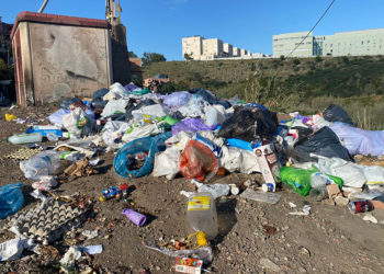 arcos-quebrados-pide-cubos-basura-ano-nuevo