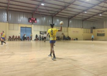 bm-estudiantes-mantiene-racha-positiva-san-fco-asis-mijas-balonmano-001