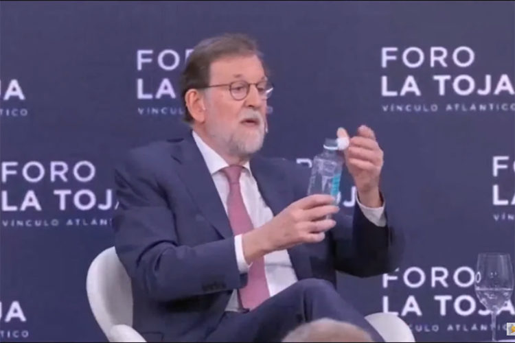botellas-plastico-novedad-2025-tapon-no-desprendible