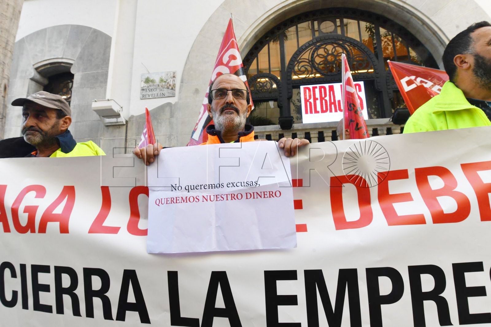 concentracion-trabajadores-estructuras-estrecho-3