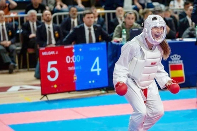 julia-melgar-convocada-real-federacion-espanola-karate-andorra