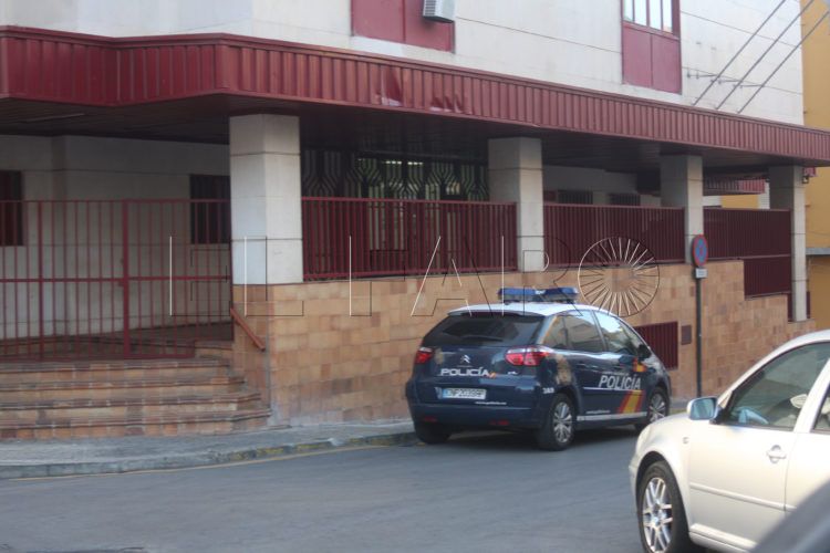 palacio-justicia-juzgados-coche-policia-nacional