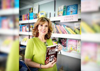 sonia-merino-dejame-mirarte-primera-novela