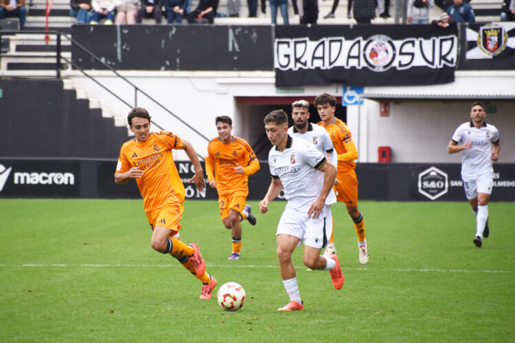ad-ceuta-tres-puntos-lider
