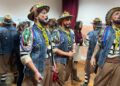 comparsa-caballas-lanzan-canas-cuartos-falla-5