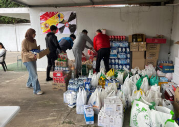exitosa-recogida-alimentos-sporting-atletico-benoliel-004