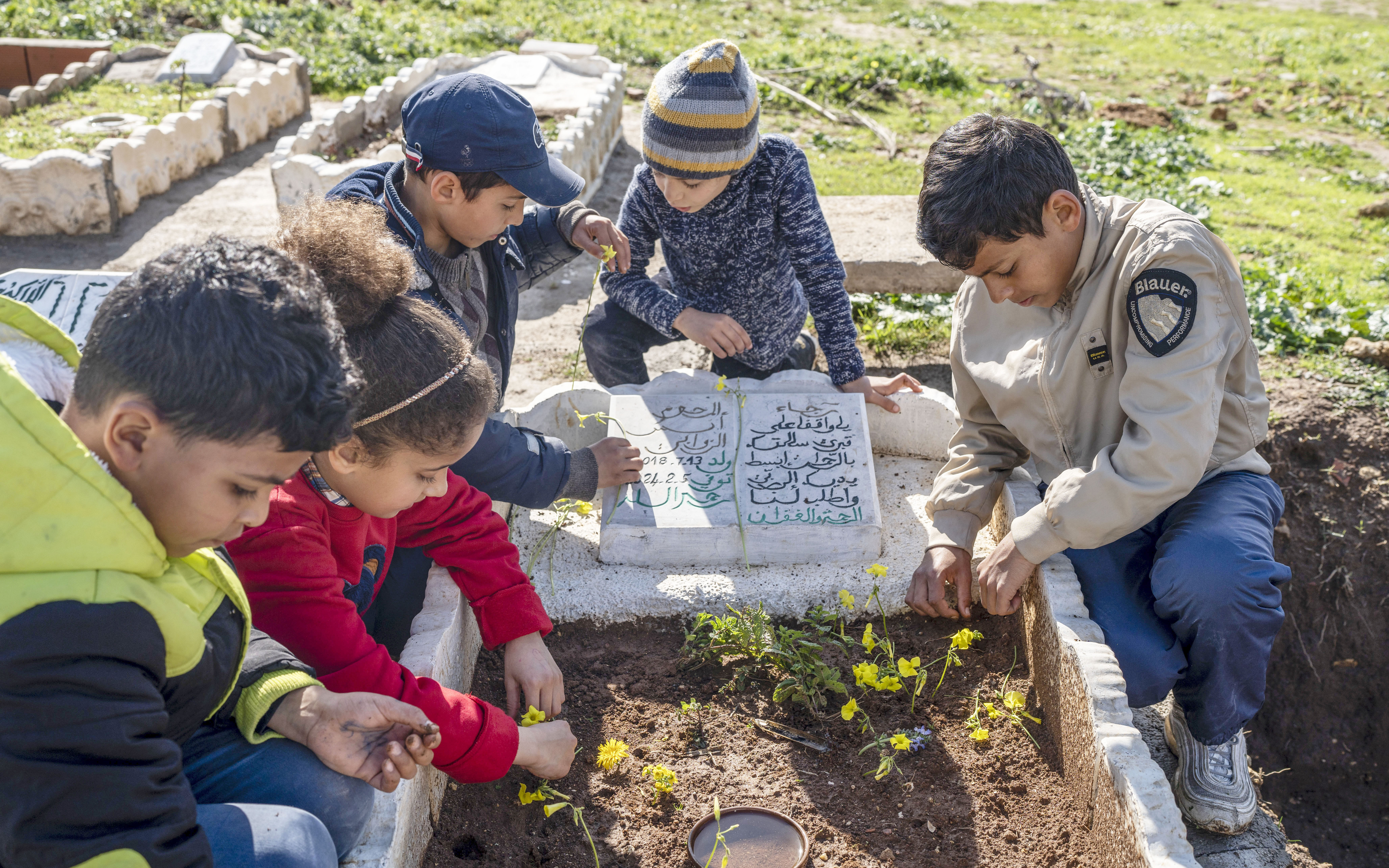 familias-honran-victimas-migracion-mediterraneo-tarajal-tunez-4.jpg