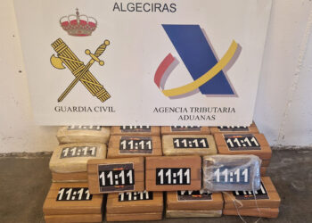 guardia-civil-decomisa-kilos-cocaina-puerto-algeciras