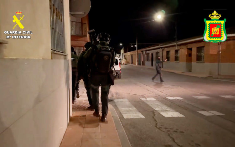guardia-civil-dgst-marroqui-neutralizan-celula-adoctrinamiento-yihadista