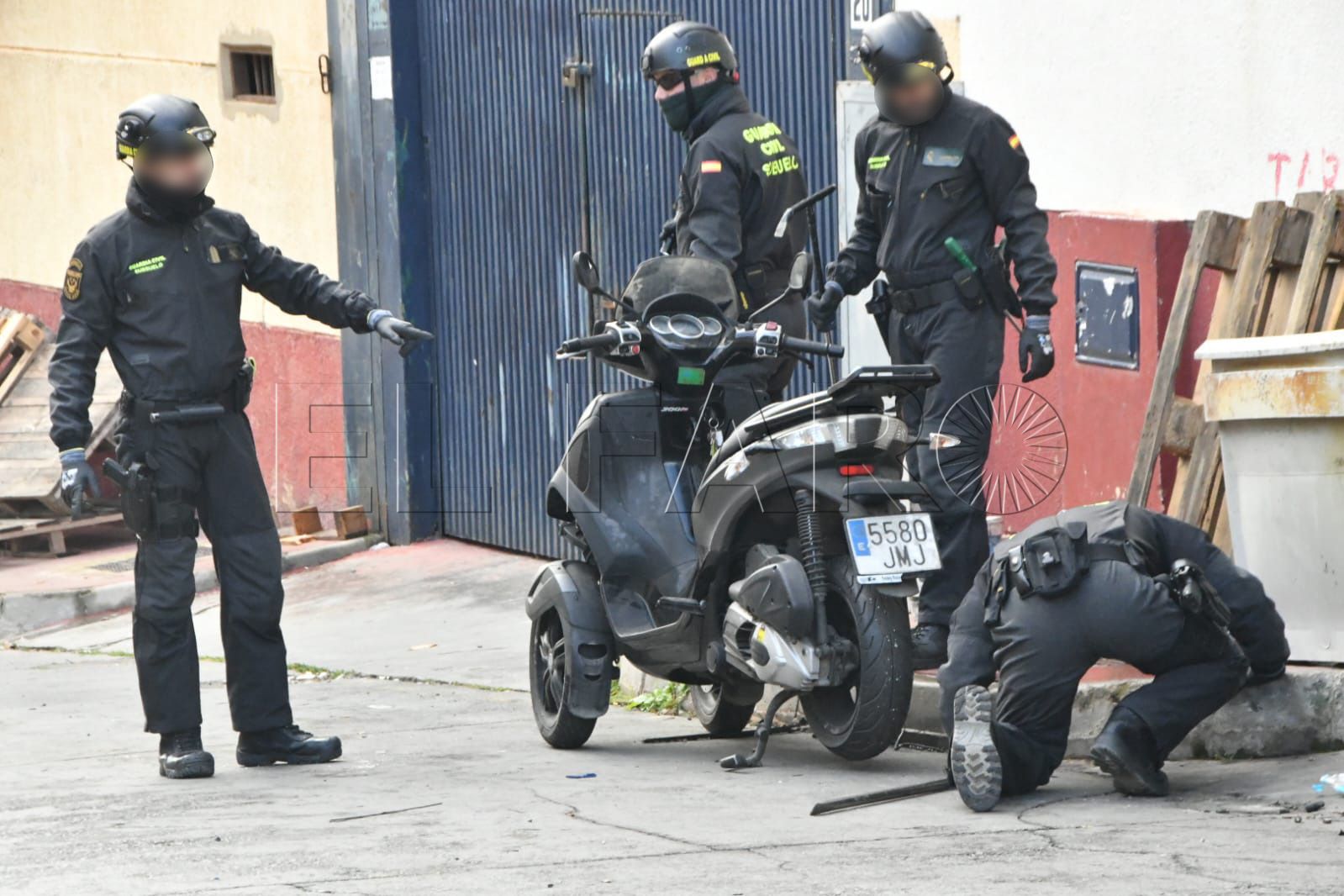 guardia-civil-unidad-reconocimiento-subsuelo-registros-asuntos-internos-naves-tarajal-9
