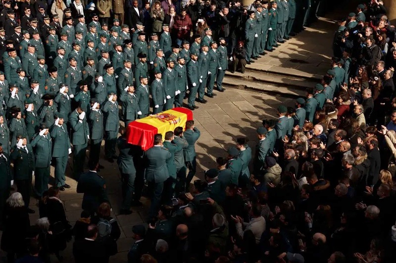 homenaje-concentracion-guardias-civiles-asesinados-barbate