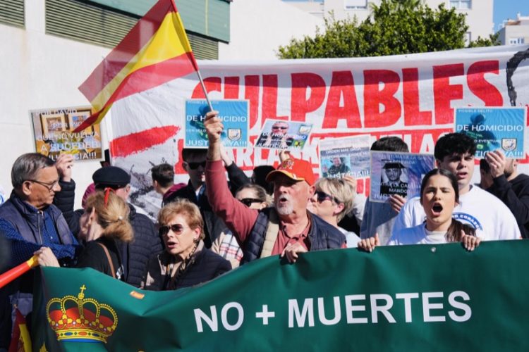 homenaje-concentracion-guardias-civiles-asesinados-barbate