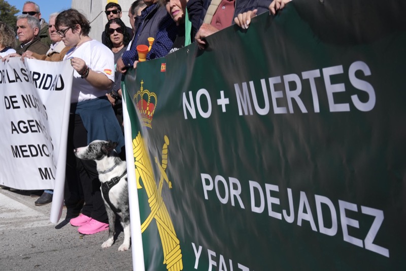homenaje-concentracion-guardias-civiles-asesinados-barbate