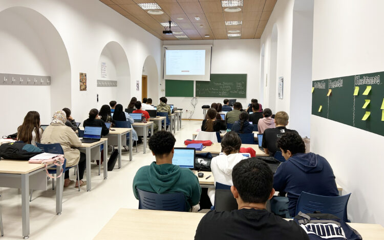 innovacion-ensenanza-macroeconomia-proyecto-econland-1