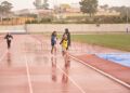 lluvia-no-impide-celebracion-milla-pista-atletismo-019